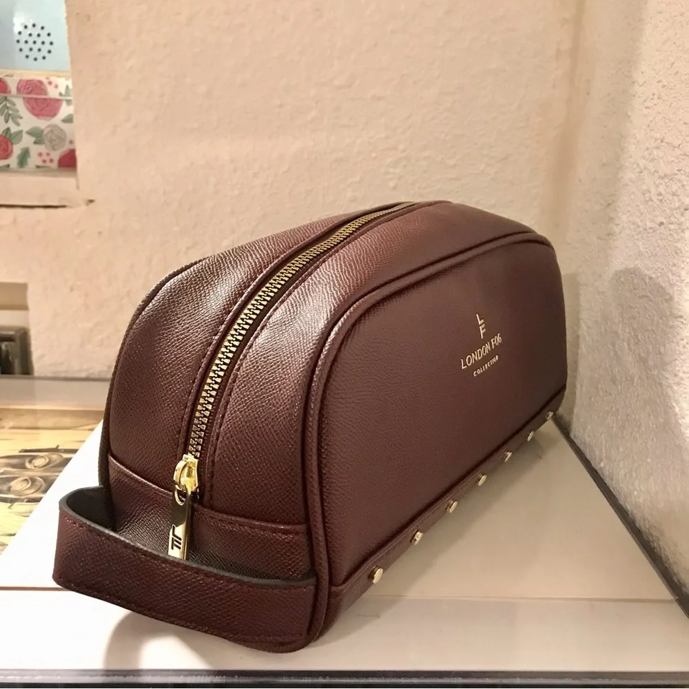 London Fog Collection cosmetic bag/Dopp kit